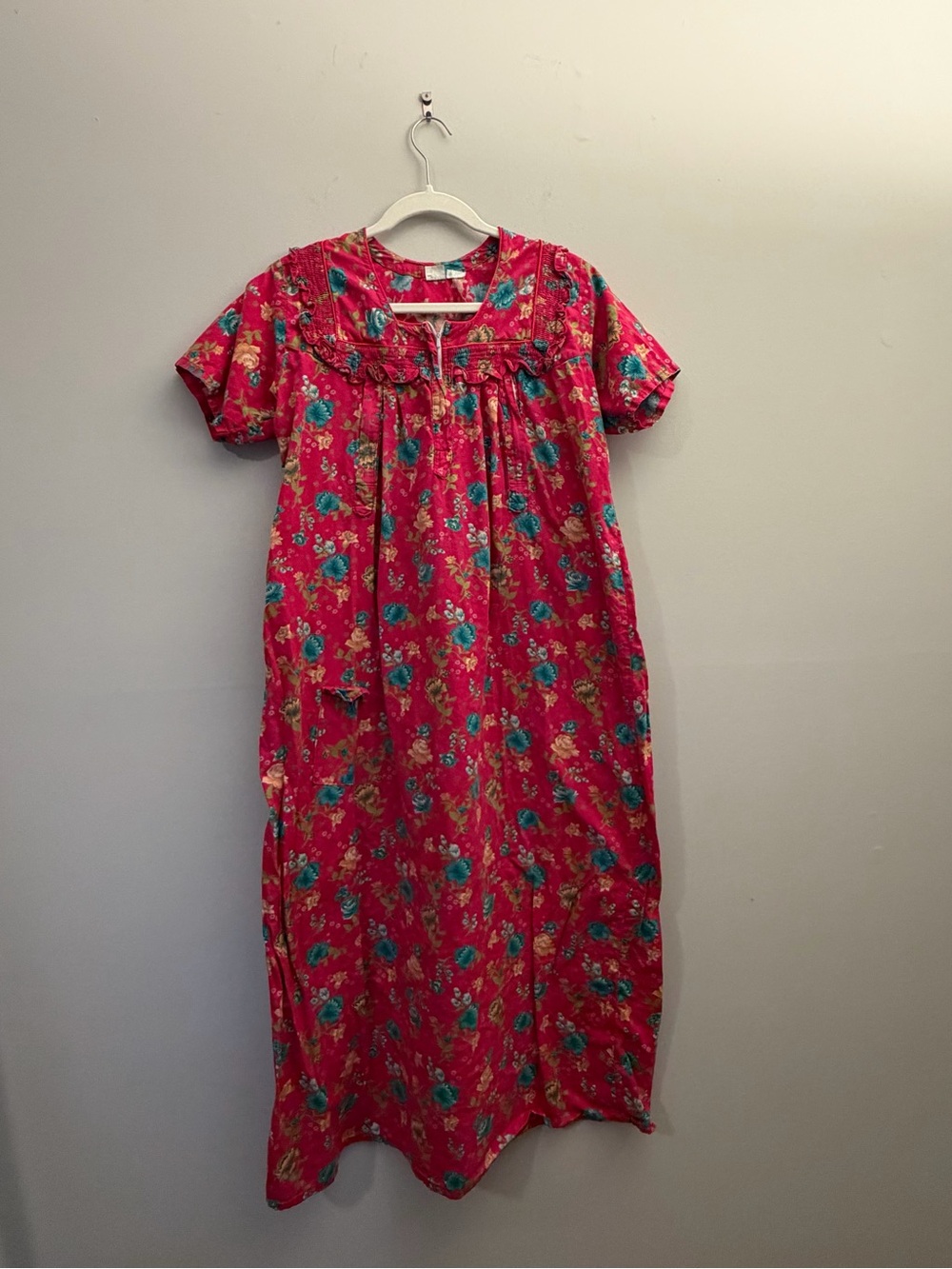Womens' Pink Floral Nightgown Dress vintage